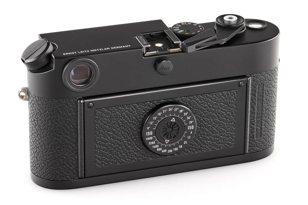 Leica M6 reissued 10557 - like new with 2 year guarantee Leica M6 reissued 10557 - like new with 2 year guarantee
