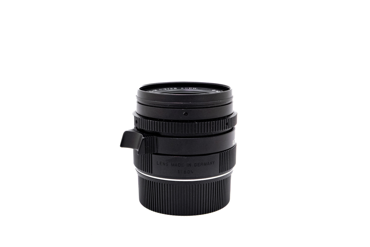 Leica SUMMICRON-M 2/28 ASPH, Black Leica SUMMICRON-M 2/28 ASPH, Black