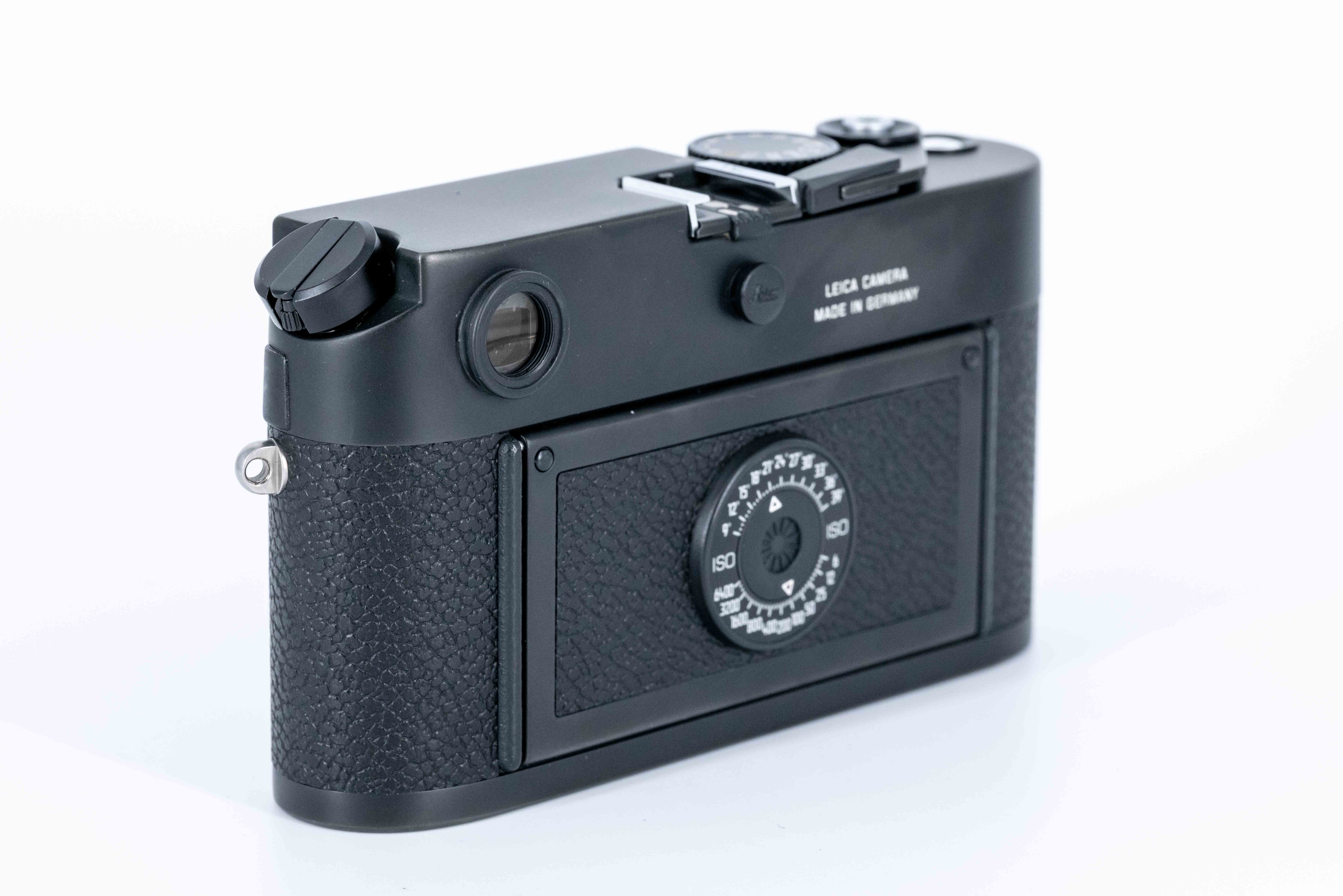 M6 TTL, 0.72, schwarz verchromt