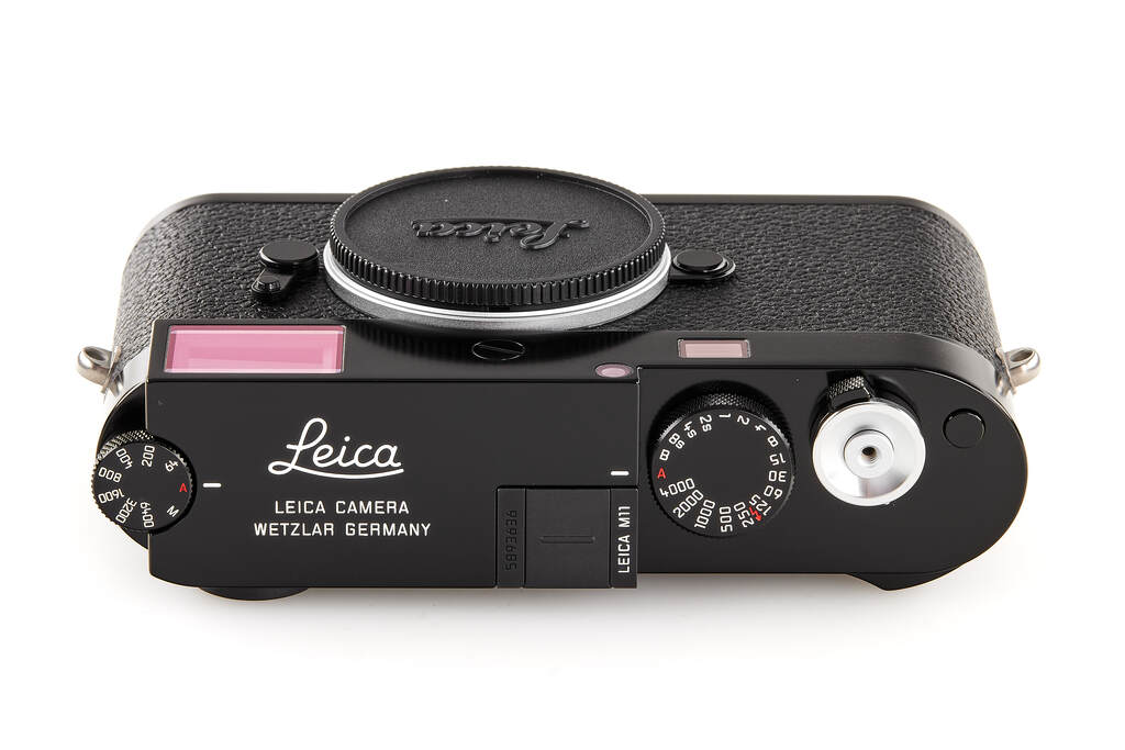 Leica M11 20230 glossy black paint - with 2 years of guarantee