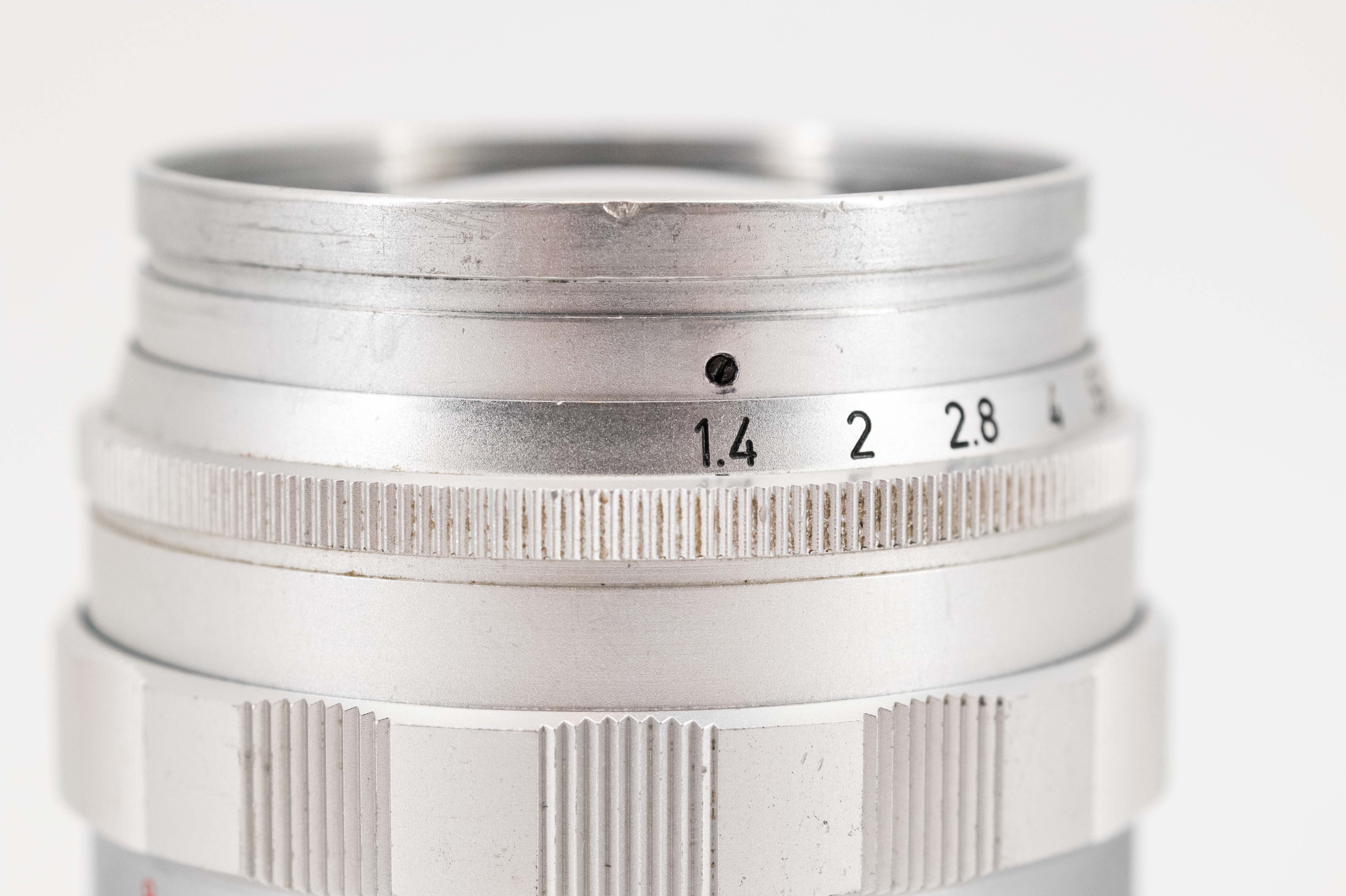 Leica Summilux-M 50mm f/1.4 Chrome 11014