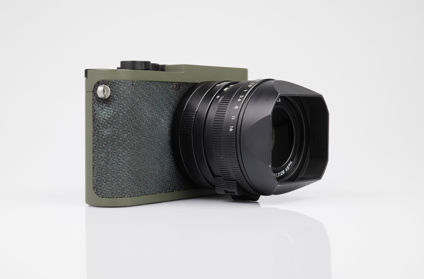 Leica Q2 "Reporter"