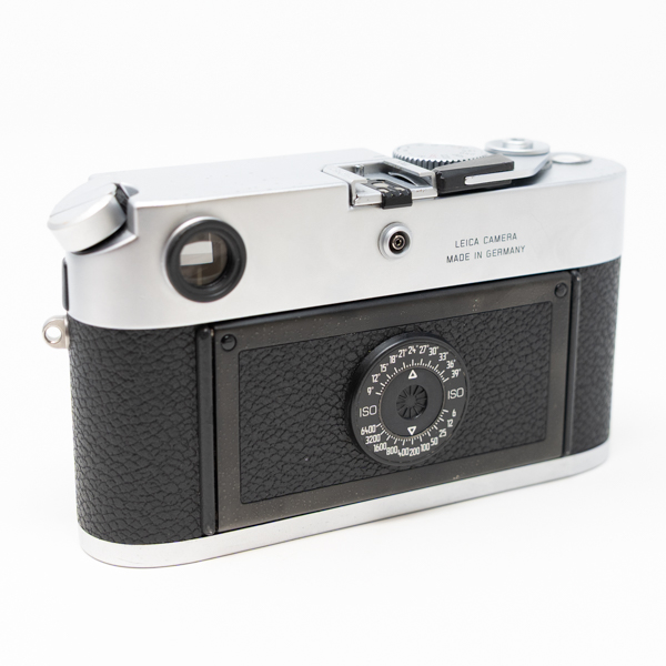 M6 TTL, silbern verchromt