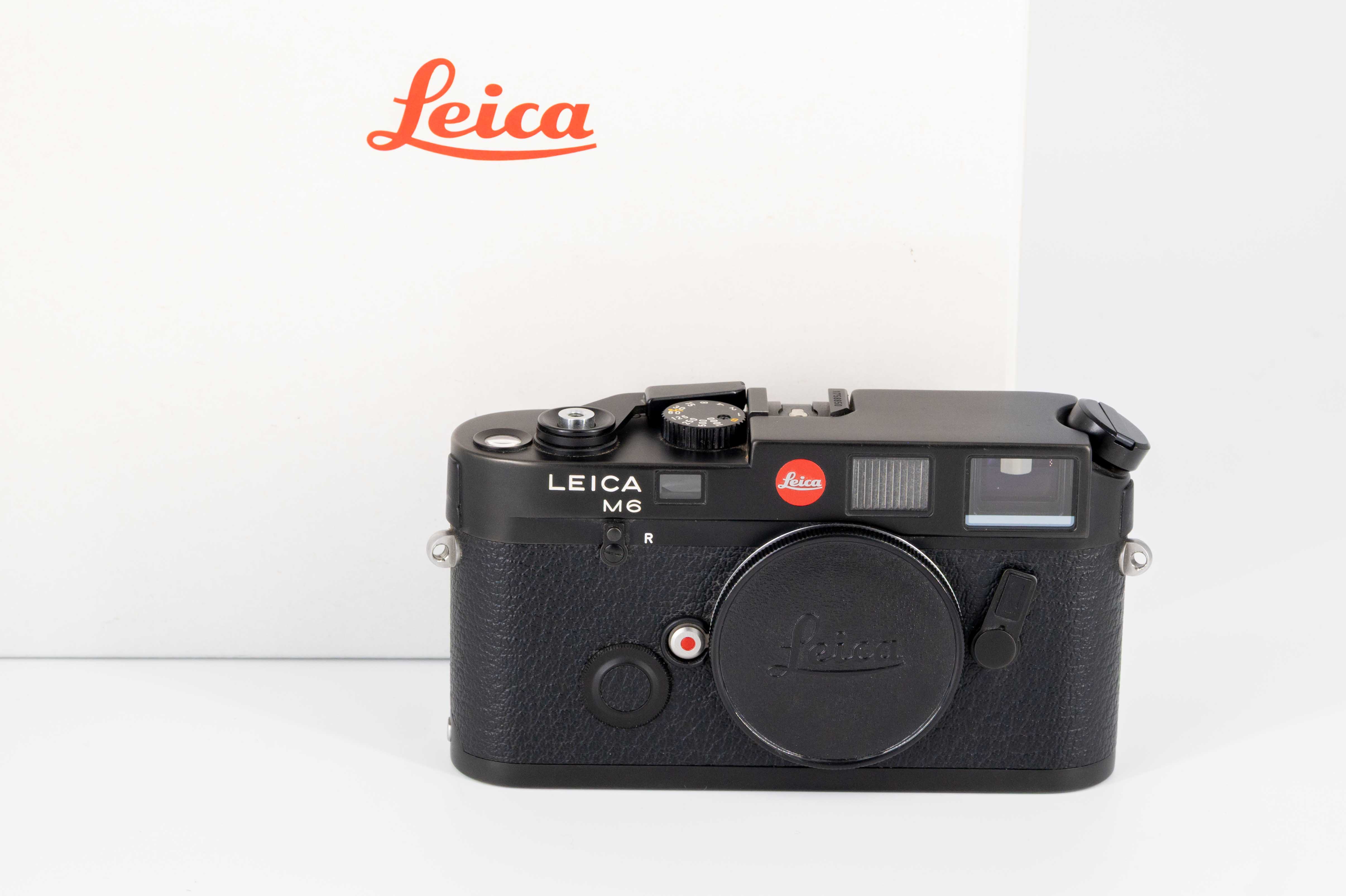 LEICA M6 , SCHWARZ VERCHROMT