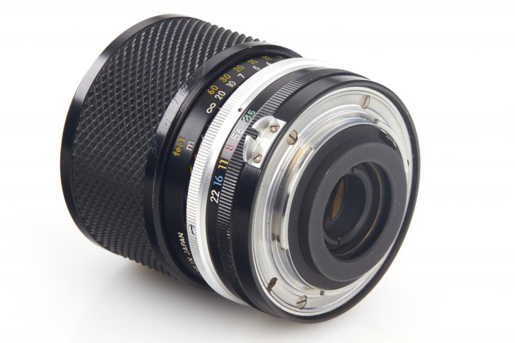 Nikon F non-AI 43-86/3,5 Zoom-Nikkor