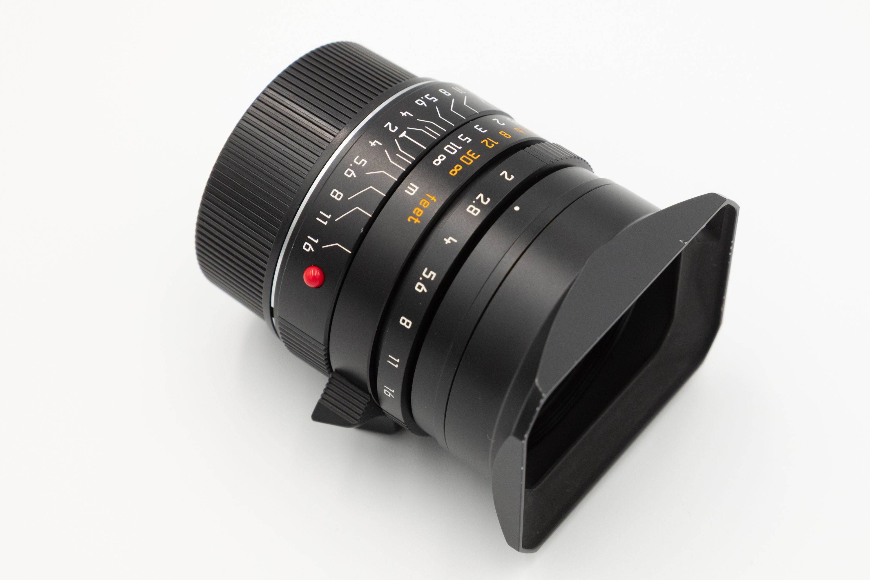 Leica 28mm Summicron-M f2 ASPH. Black