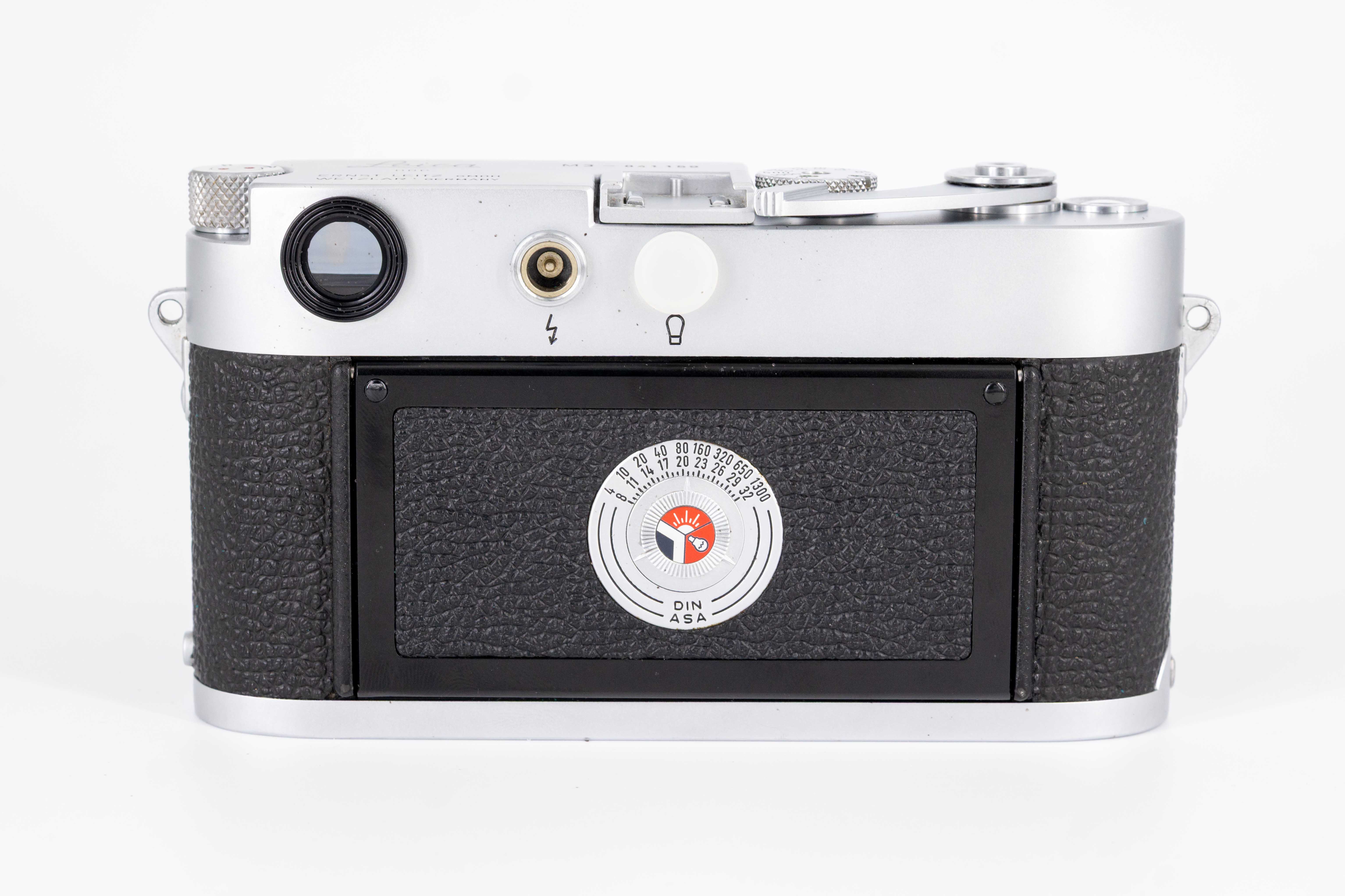 Leica M3 silver-chrome "Buddah Ears"