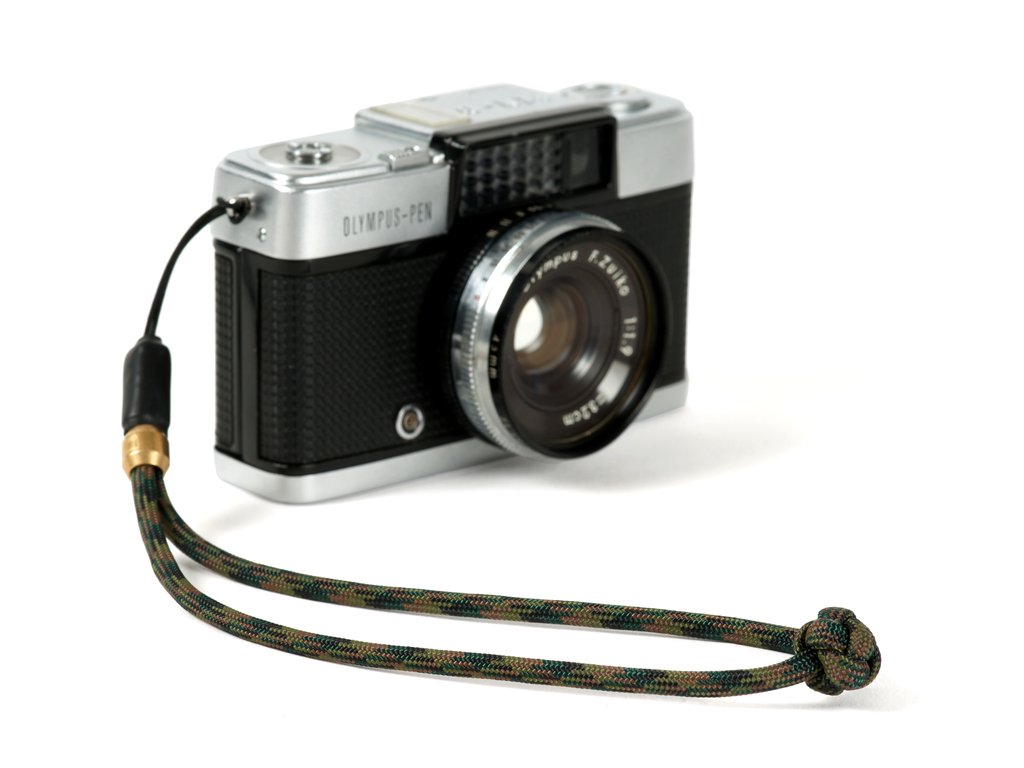 Artisan&Artist Multifunctional parachute hand strap ACAM P04H CAM