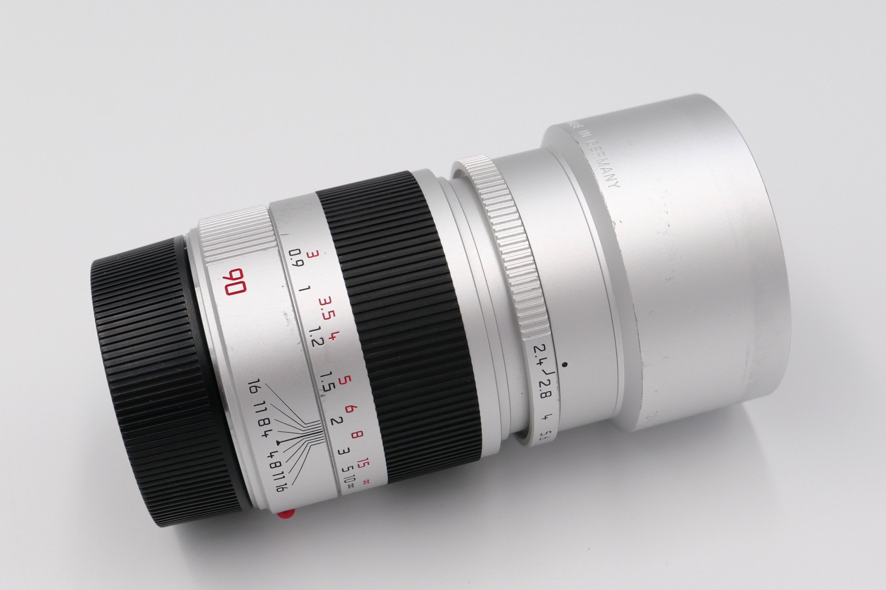 Leica Summarit-M f2.4 90mm, Silver