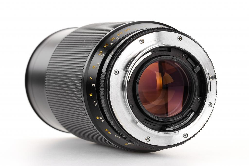 Leica Vario-Elmar-R 11246 4/70-210mm Leica Vario-Elmar-R 11246 4/70-210mm