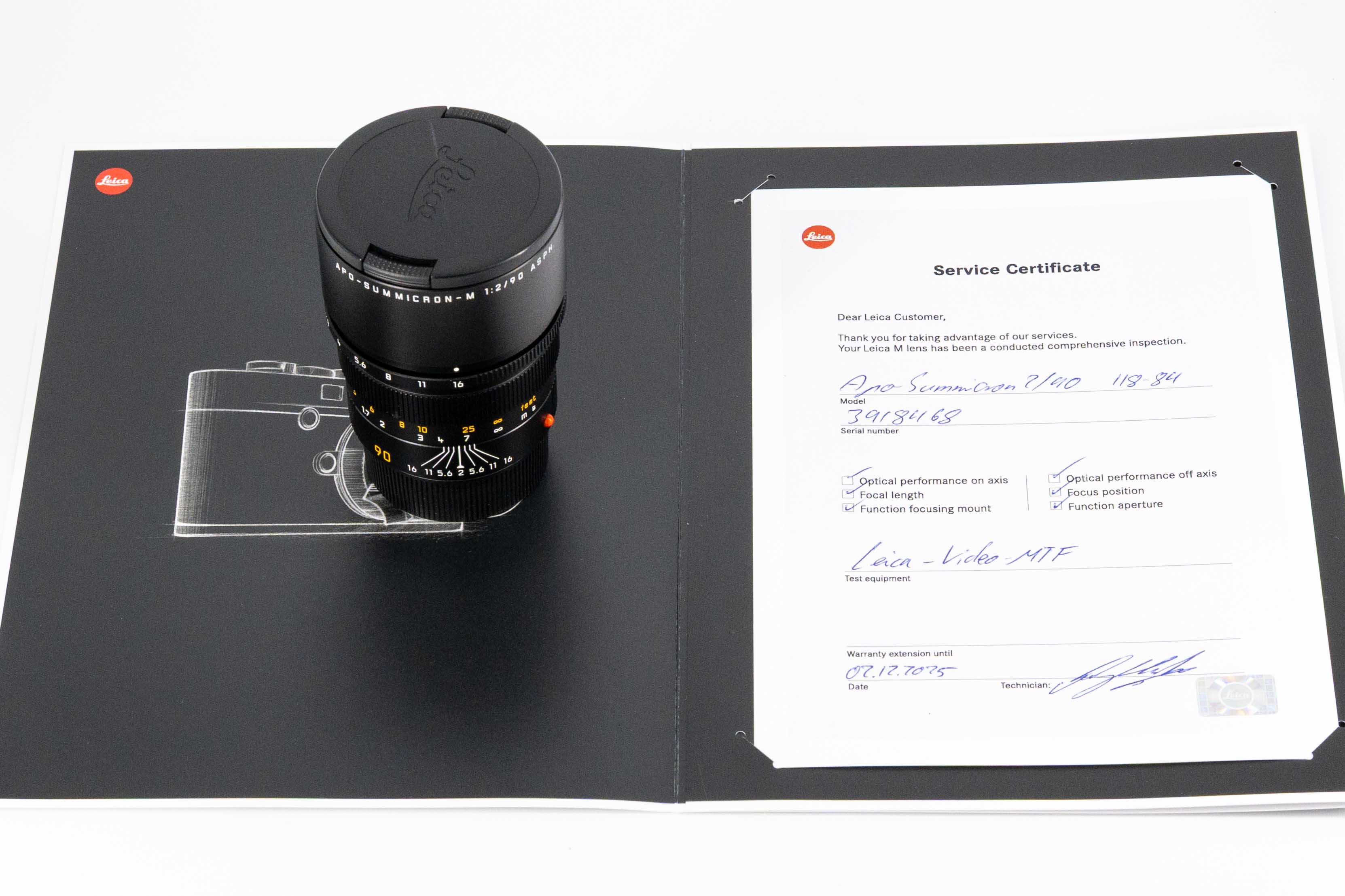 APO-SUMMICRON-M 2/90 mm ASPH., black