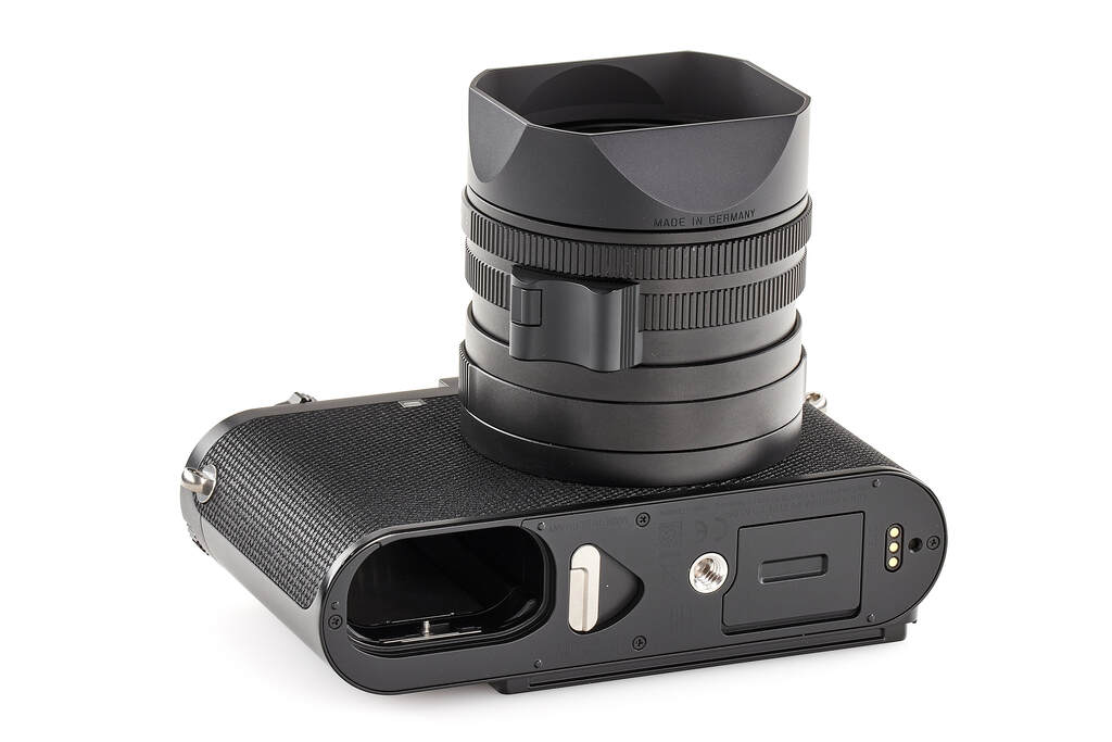 Leica Q3 19082 - with full guarantee