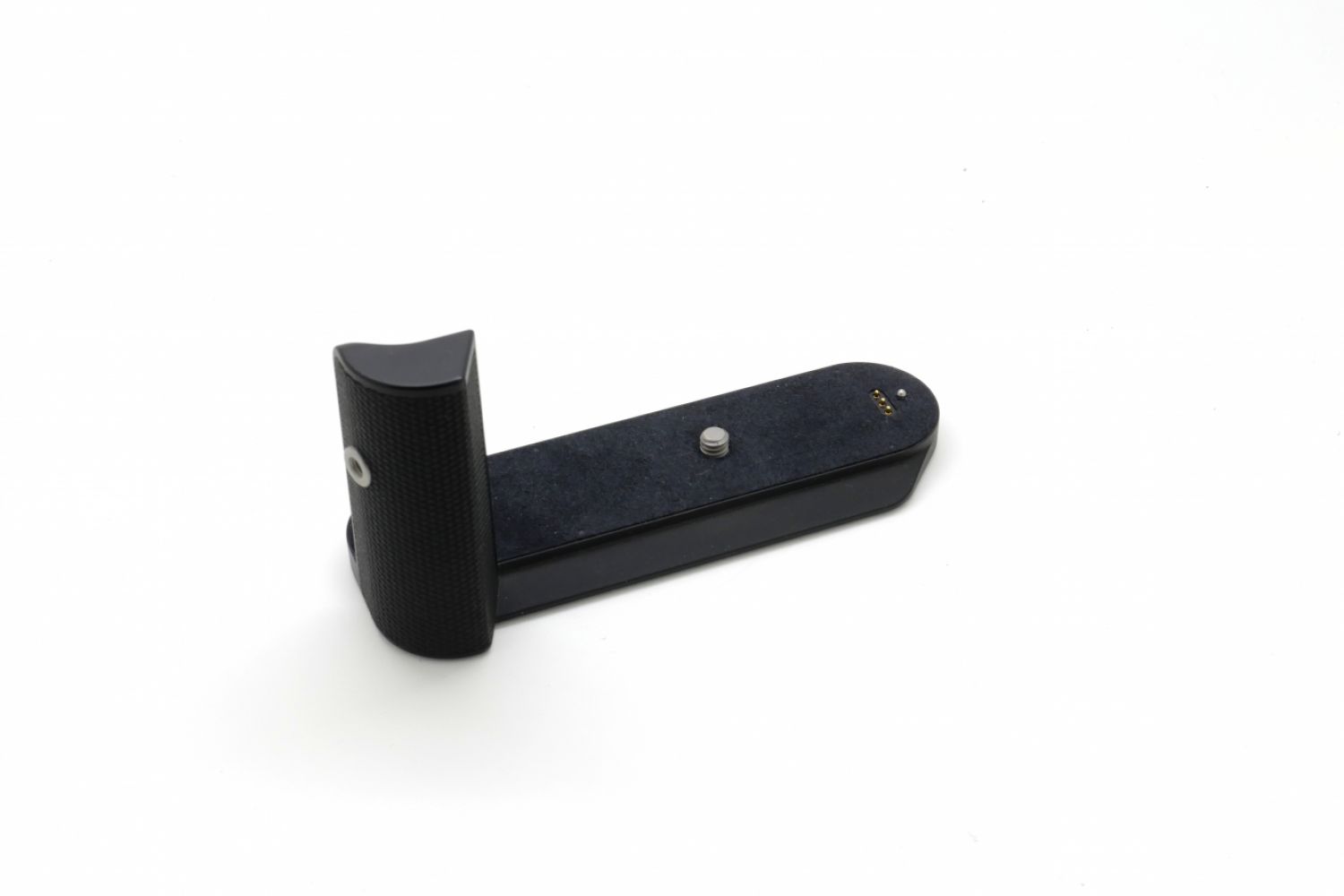 Leica Q3 Grip HG-DC1 wireless charging