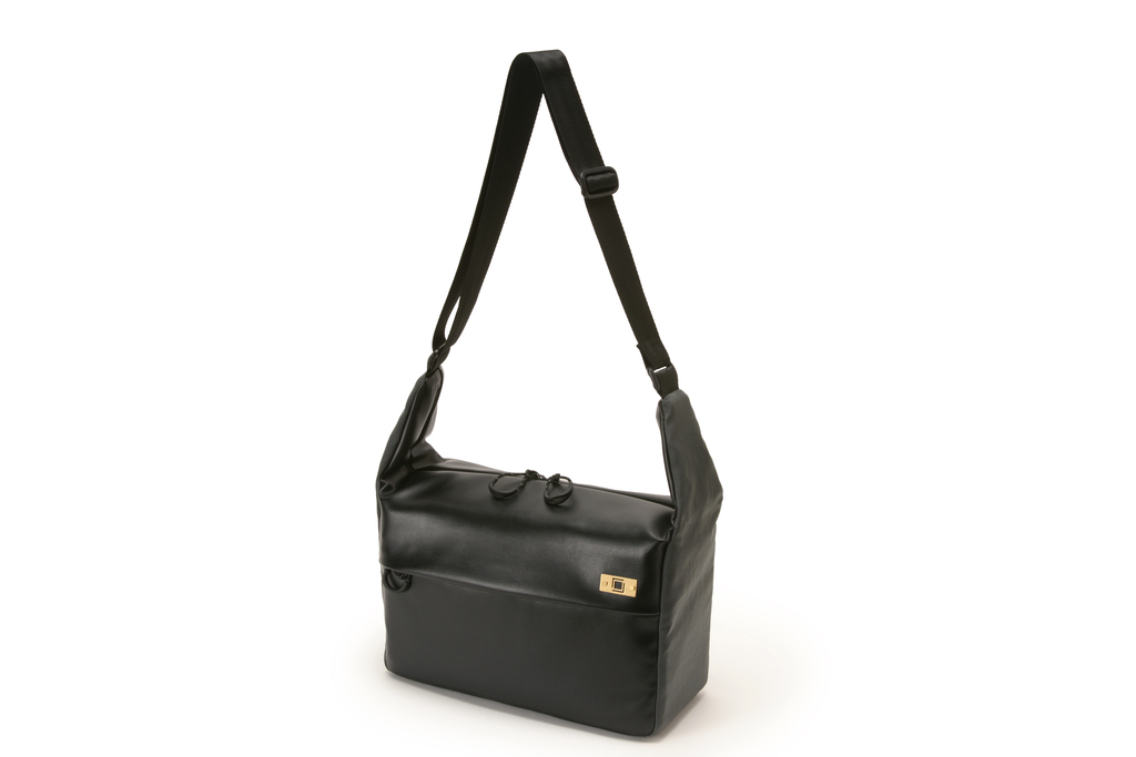 Artisan&Artist PVC leather/Nylon bag ACAM BS0002 BKGY