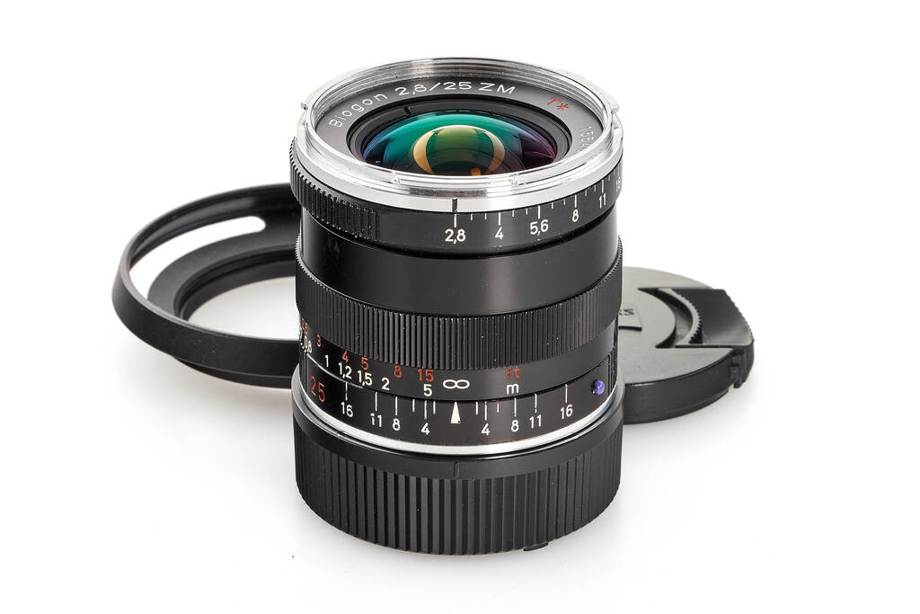 Zeiss f. Leica M 25/2,8 ZM Biogon T* black
