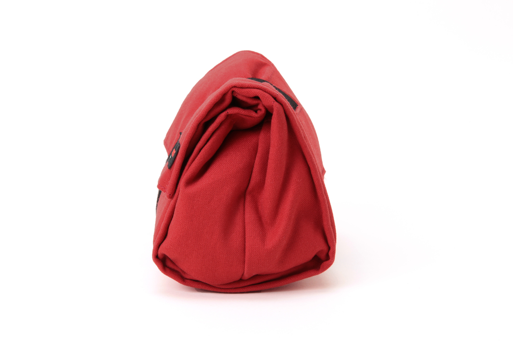 Artisan&Artist Canvas camera pouch ACAM 76 RED Artisan&Artist Canvas camera pouch ACAM 76 RED