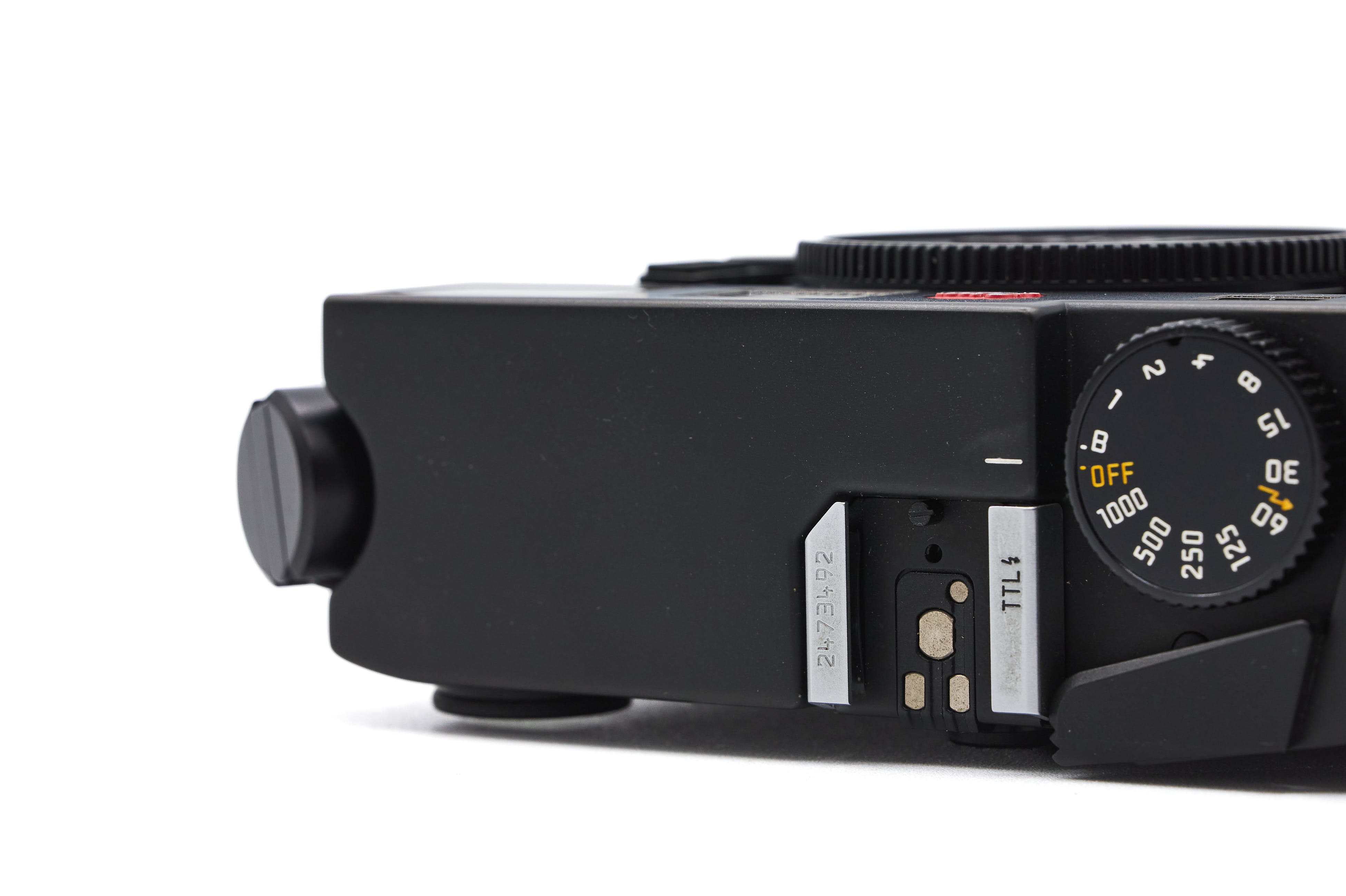 M6 TTL (0.85) black - 10436