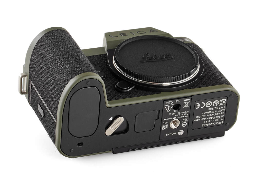 Leica SL3 "Reporter" 10661 - like new with two years of guarantee