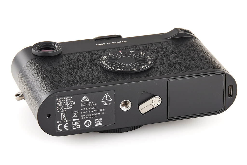 Leica M11-D 20221 black - like new with 2 years guarantee