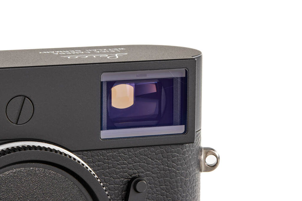 Leica M11-D 20221 black - like new with 2 years guarantee