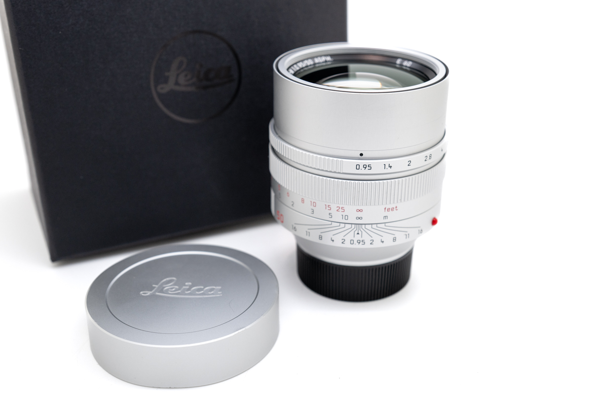 Leica NOCTILUX-M 0.95/50 ASPH., Silver Leica NOCTILUX-M 0.95/50 ASPH., Silver