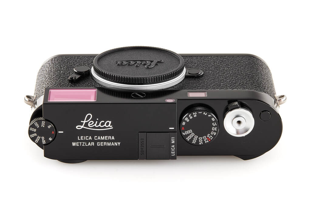 Leica M11 20230 glossy black paint - with 2 years of guarantee