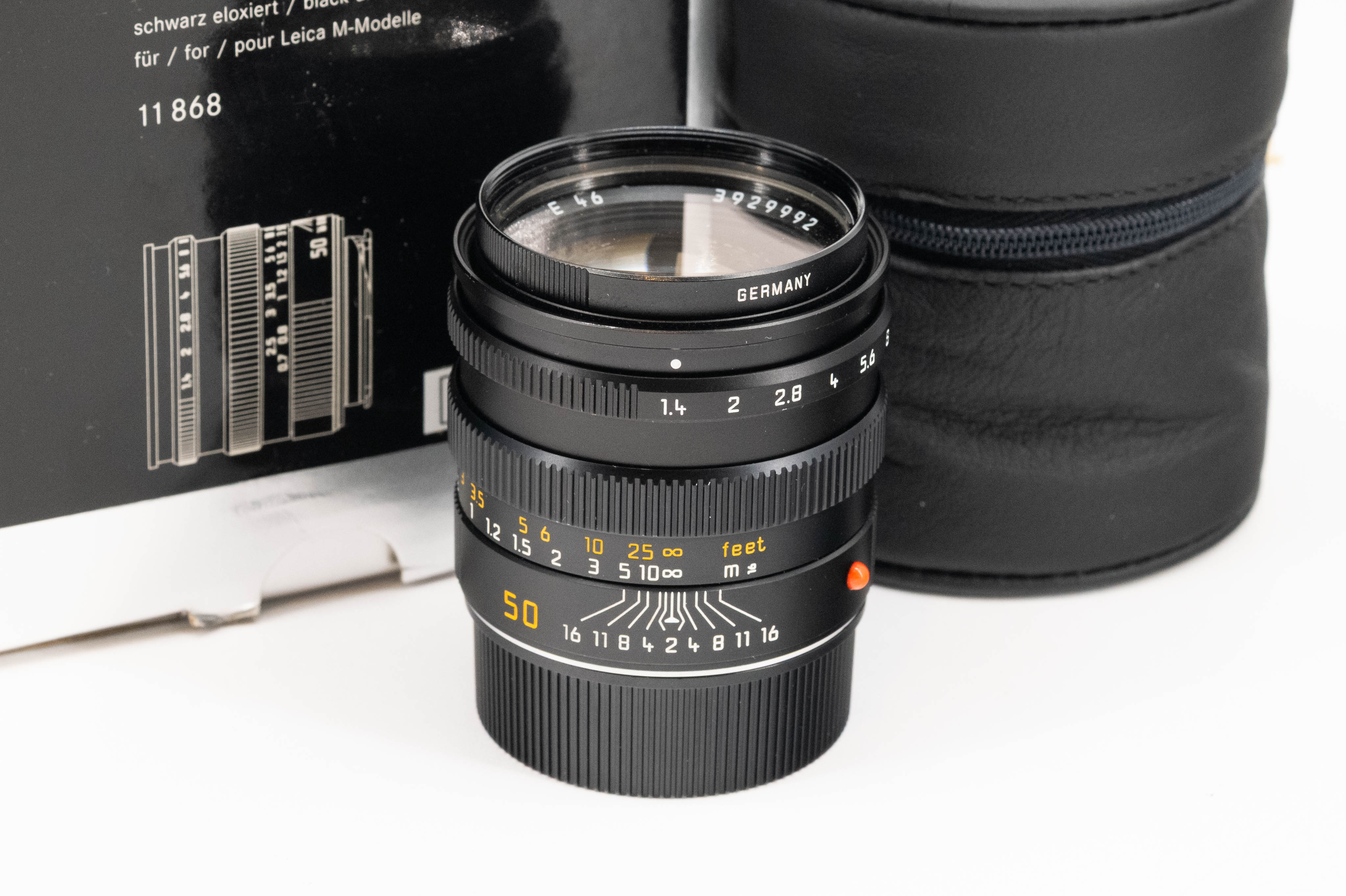 Leica Summilux-M 50mm f/1.4 Pre-ASPH 11868