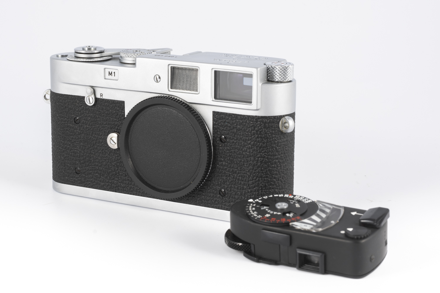 Leica M1 silver. (10125M)