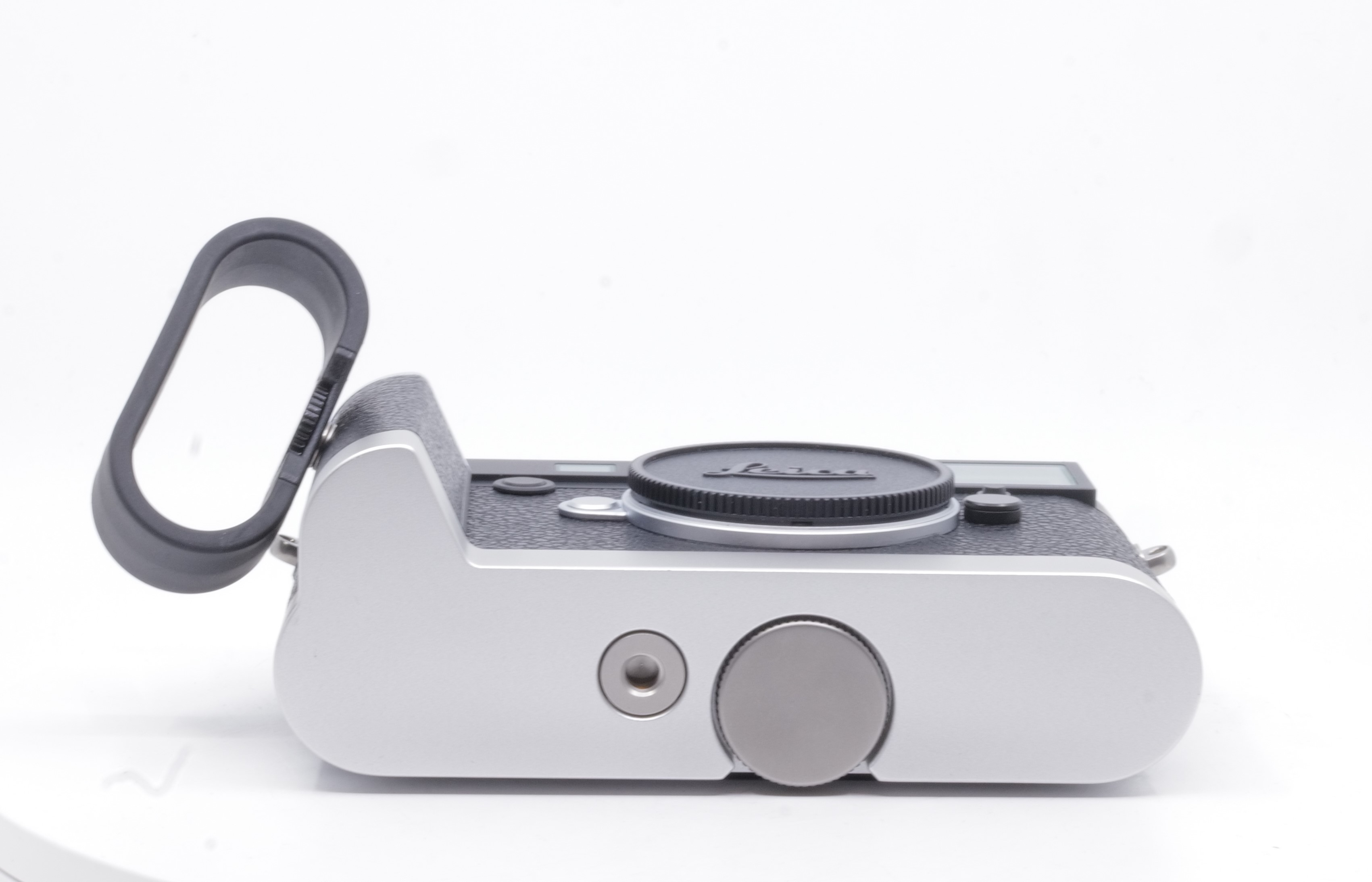 Leica M10-R, black chrome-plated