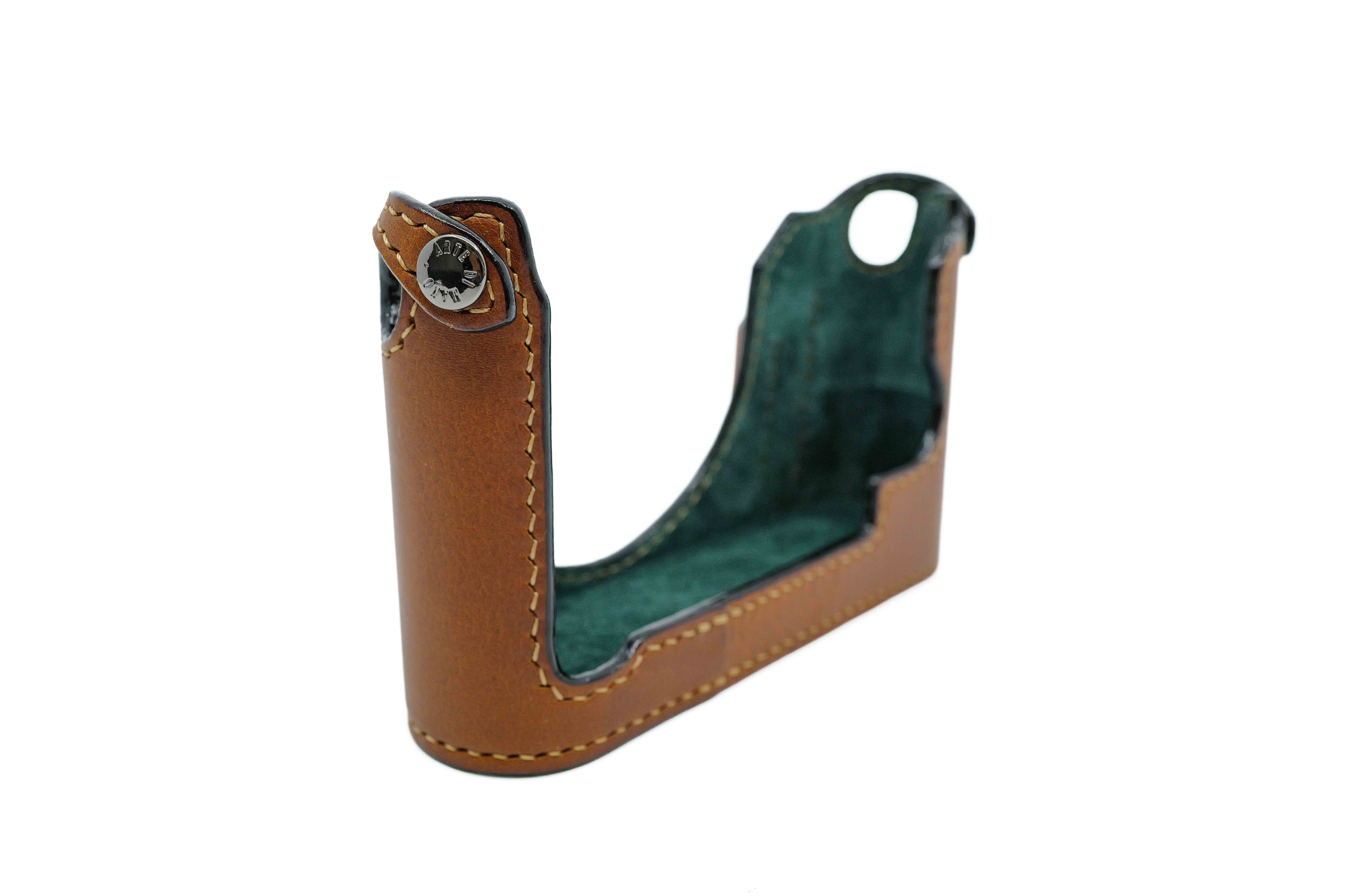 Half Case for Leica Q3 - Leather "Arte di Mano"