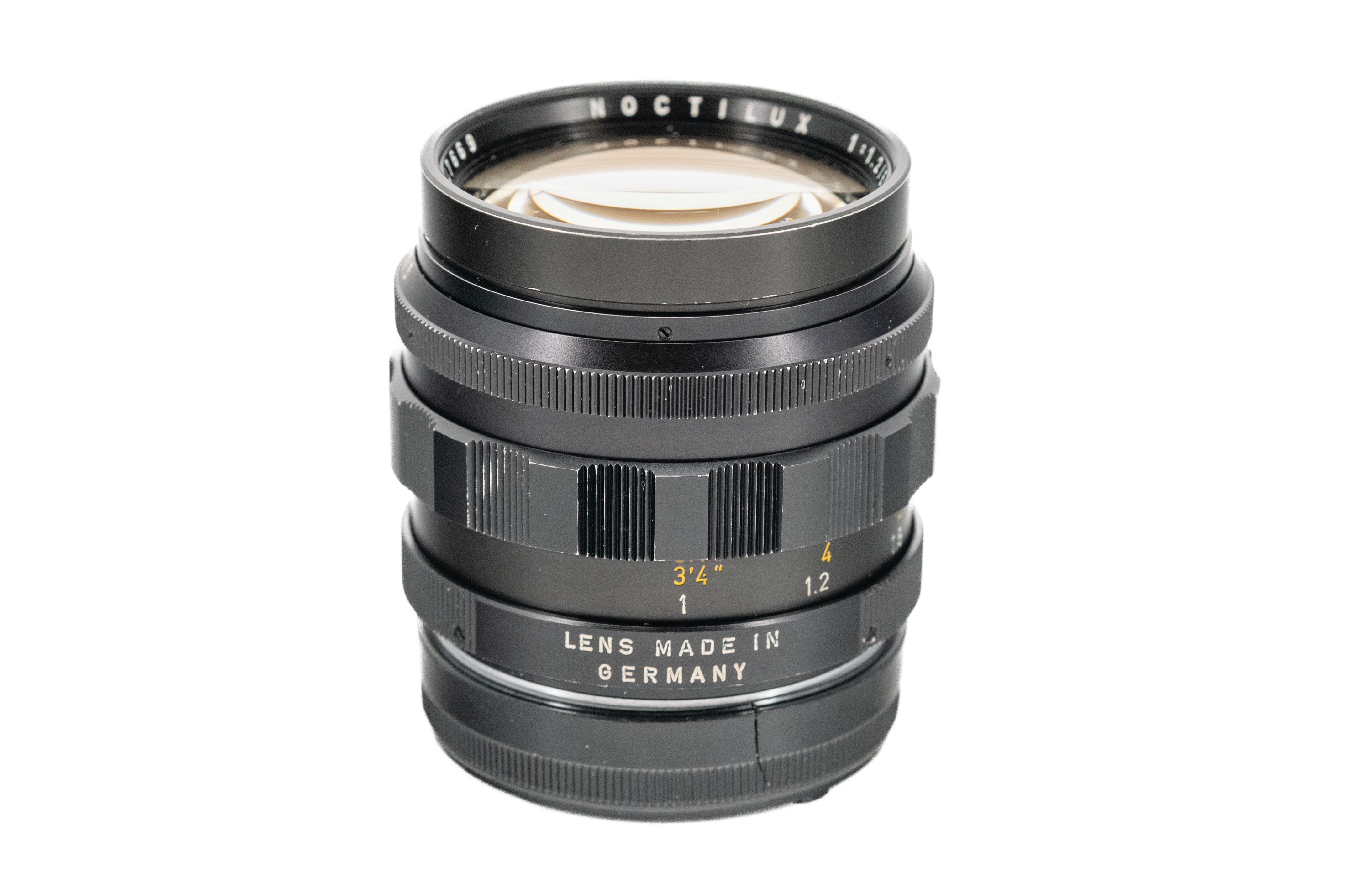 Leica Noctilux-M 50mm f/1.2 11820