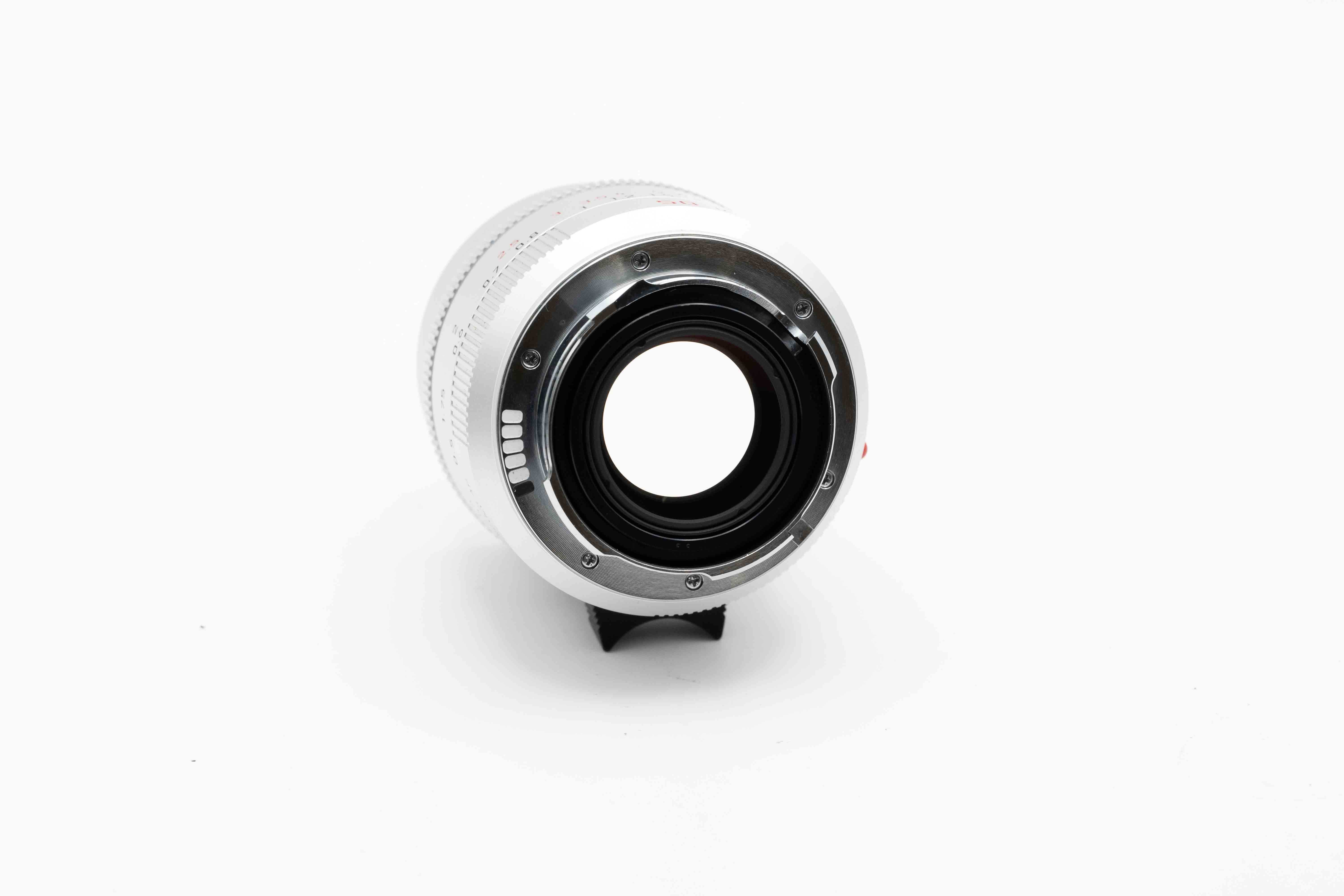 SUMMILUX-M 1:1.4/50 ASPH., silbern elox.