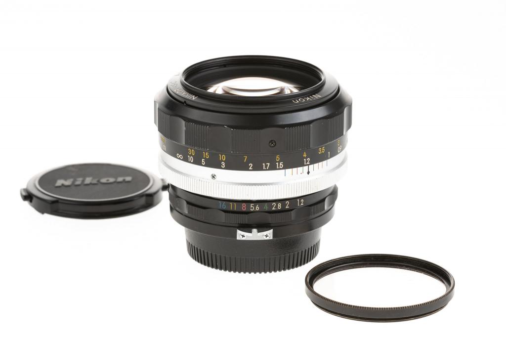 Nikon  55/1,2 Nikkor-S.C Nikon  55/1,2 Nikkor-S.C