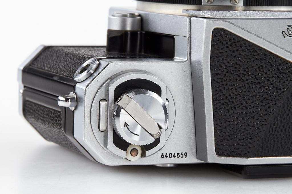 Nikon F Eyelevel chrome outfit