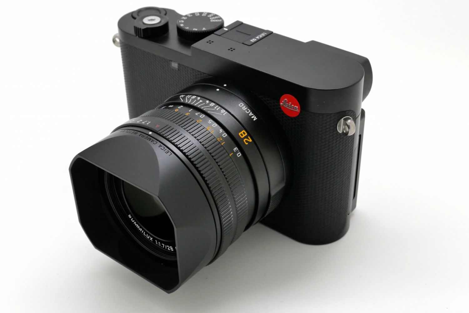 Leica Q3, black