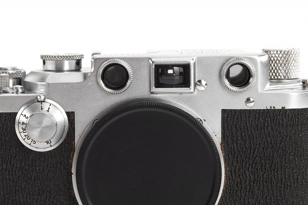 Leica IIIc 2. Model Sharkskin Body