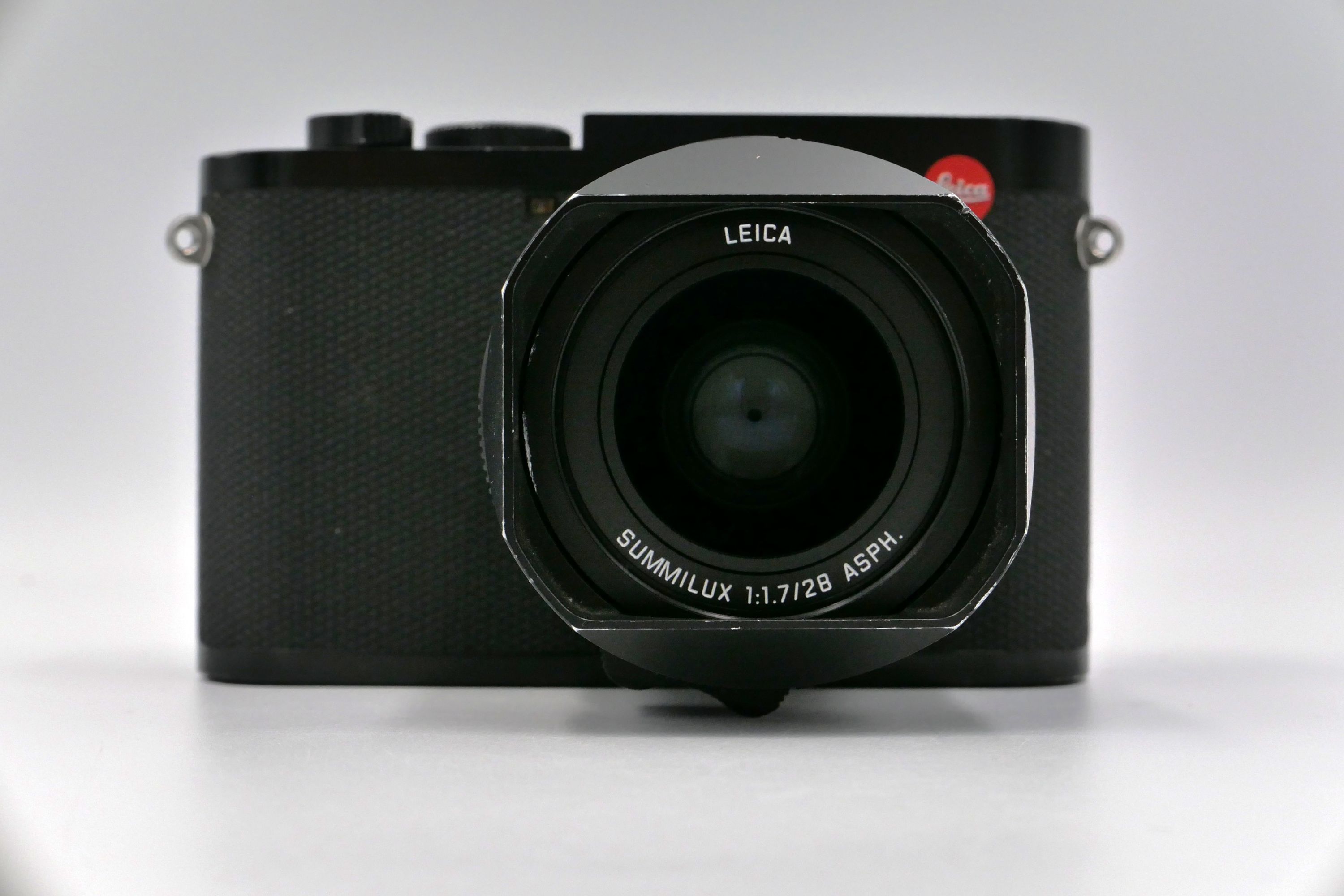 Leica Q2