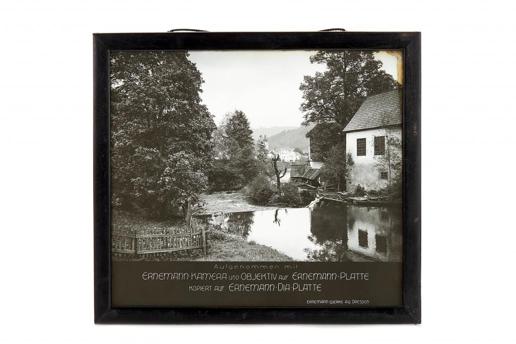 Ernemann Advertising Photographs (Lot) Ernemann Advertising Photographs (Lot)