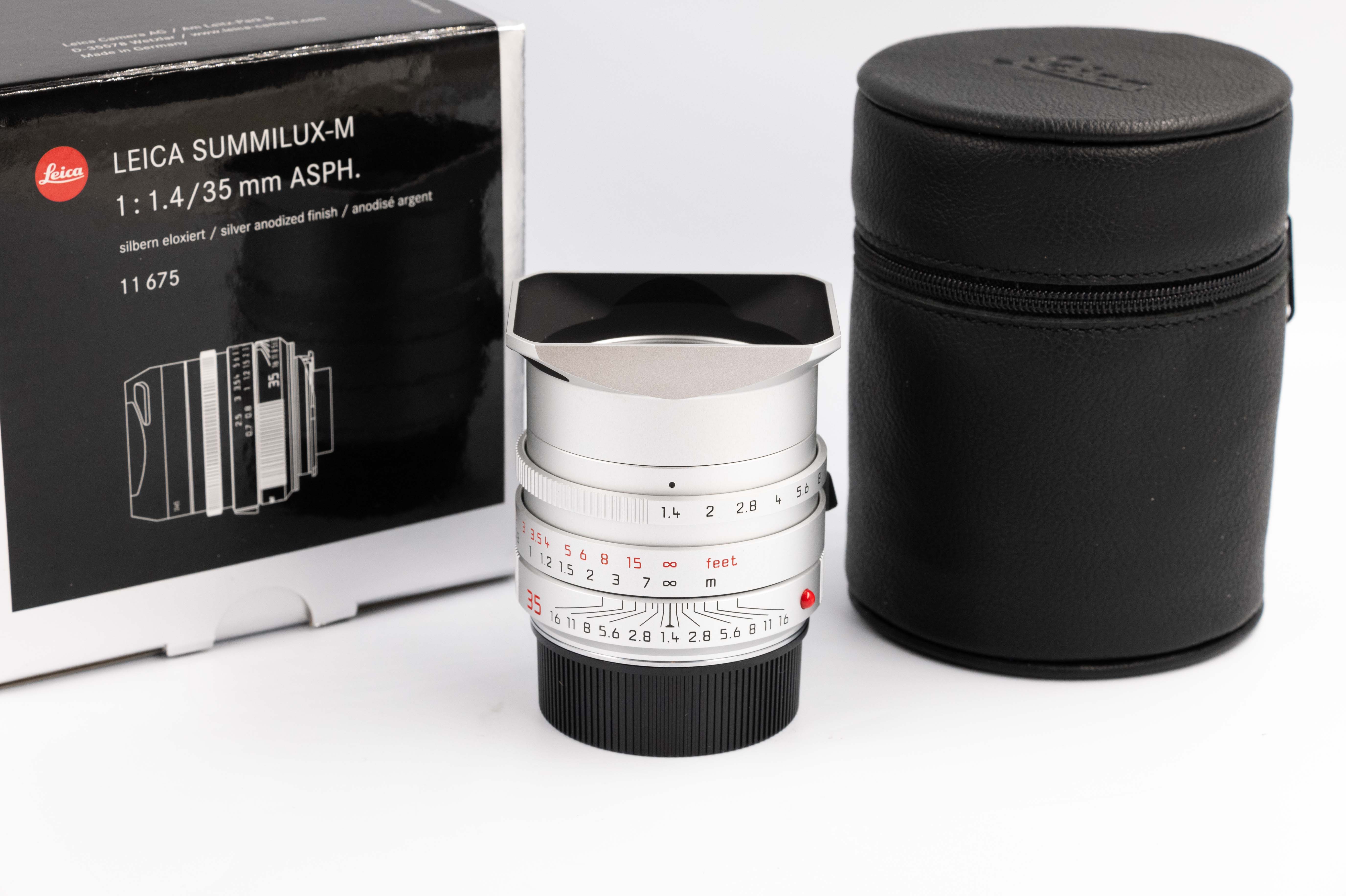 Leica Ex-Demo Summilux-M 35mm f/1.4 ASPH FLE Silver Anodised 11675