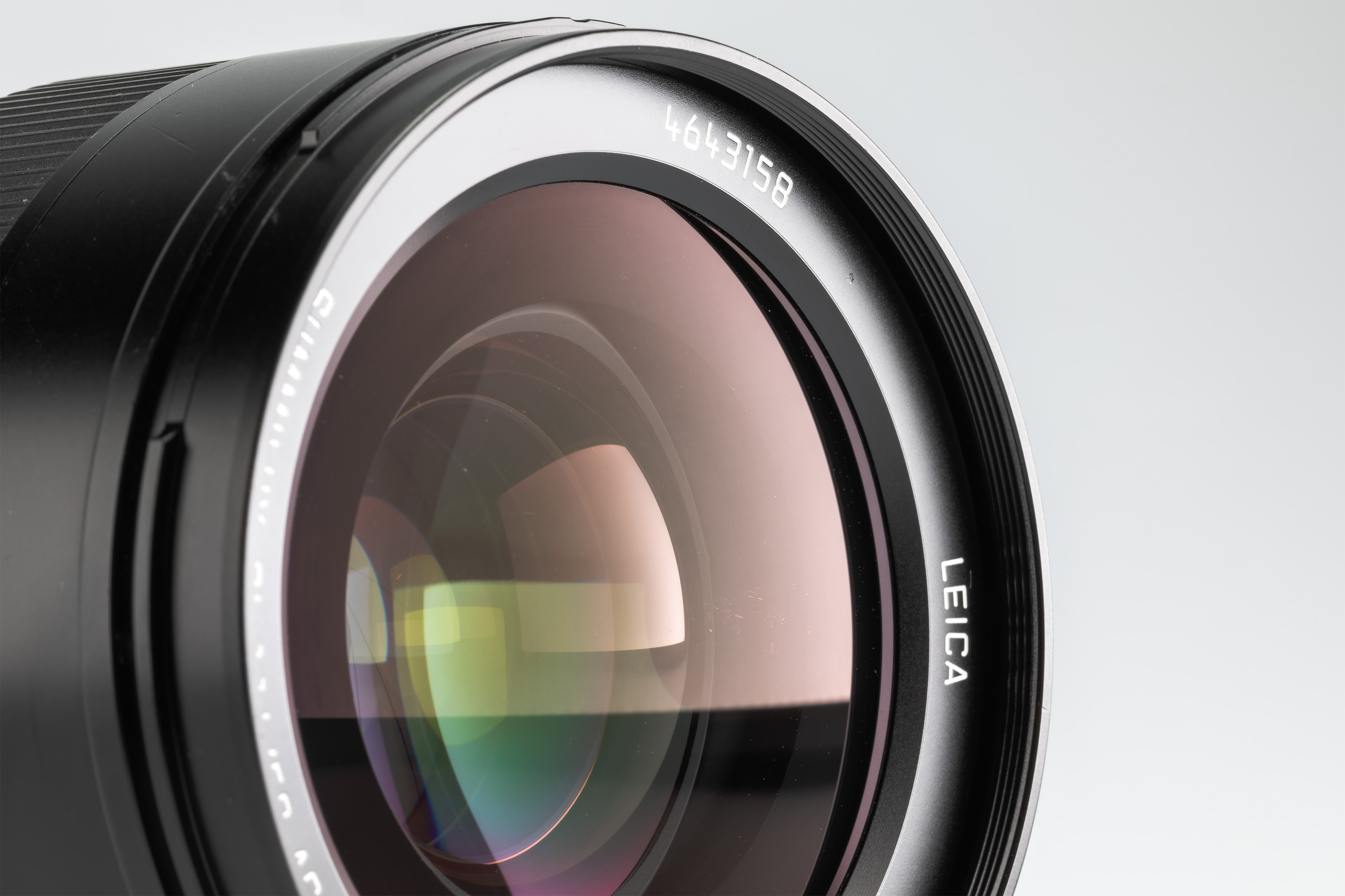 Leica Summilux-SL 1.4/50 ASPH. Leica Summilux-SL 1.4/50 ASPH.