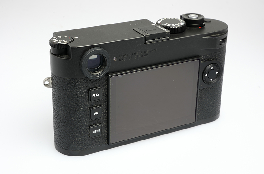 M11, painted black (EU/US/CN)