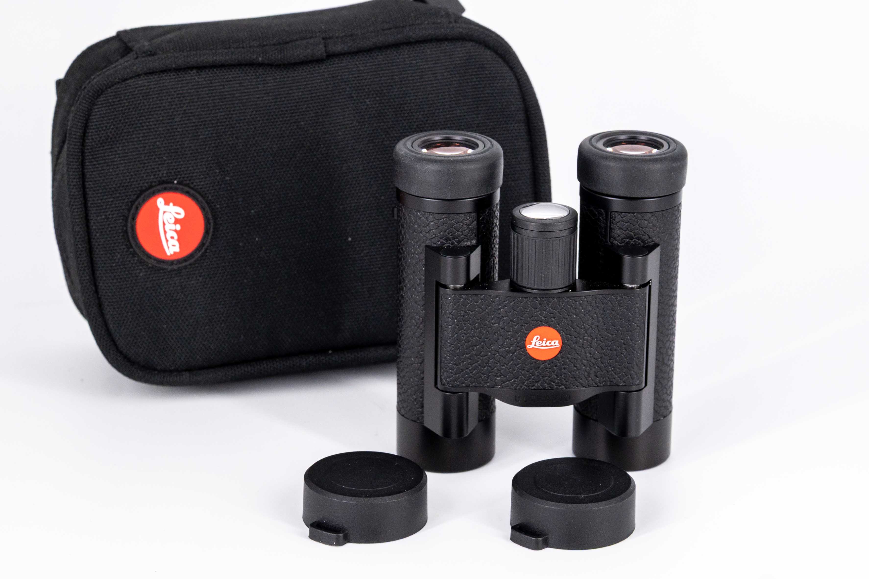 ULTRAVID 8x20 BL, black with case