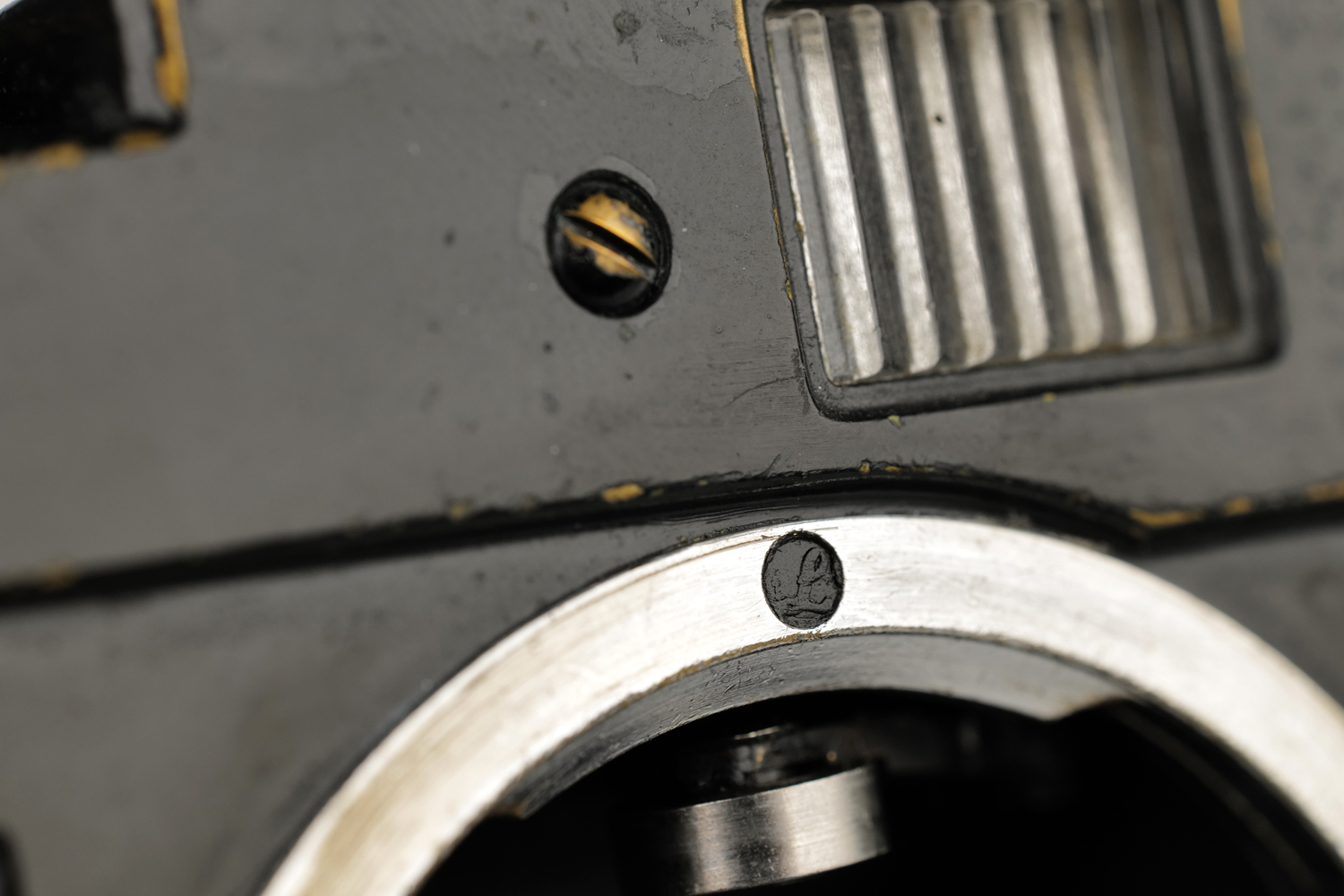 Leica M2 black paint Button Rewind