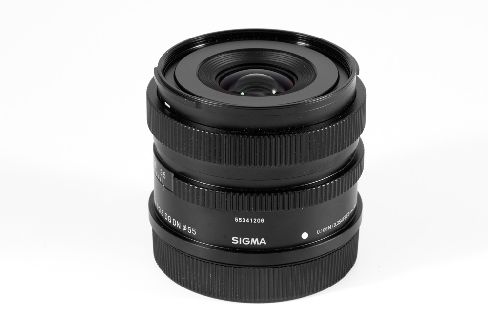 SIGMA 24 mm f3.5 DG DN. 