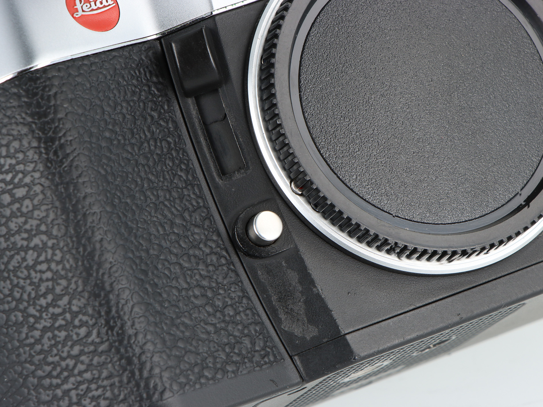 Leica R8, black chrome finish (10081)