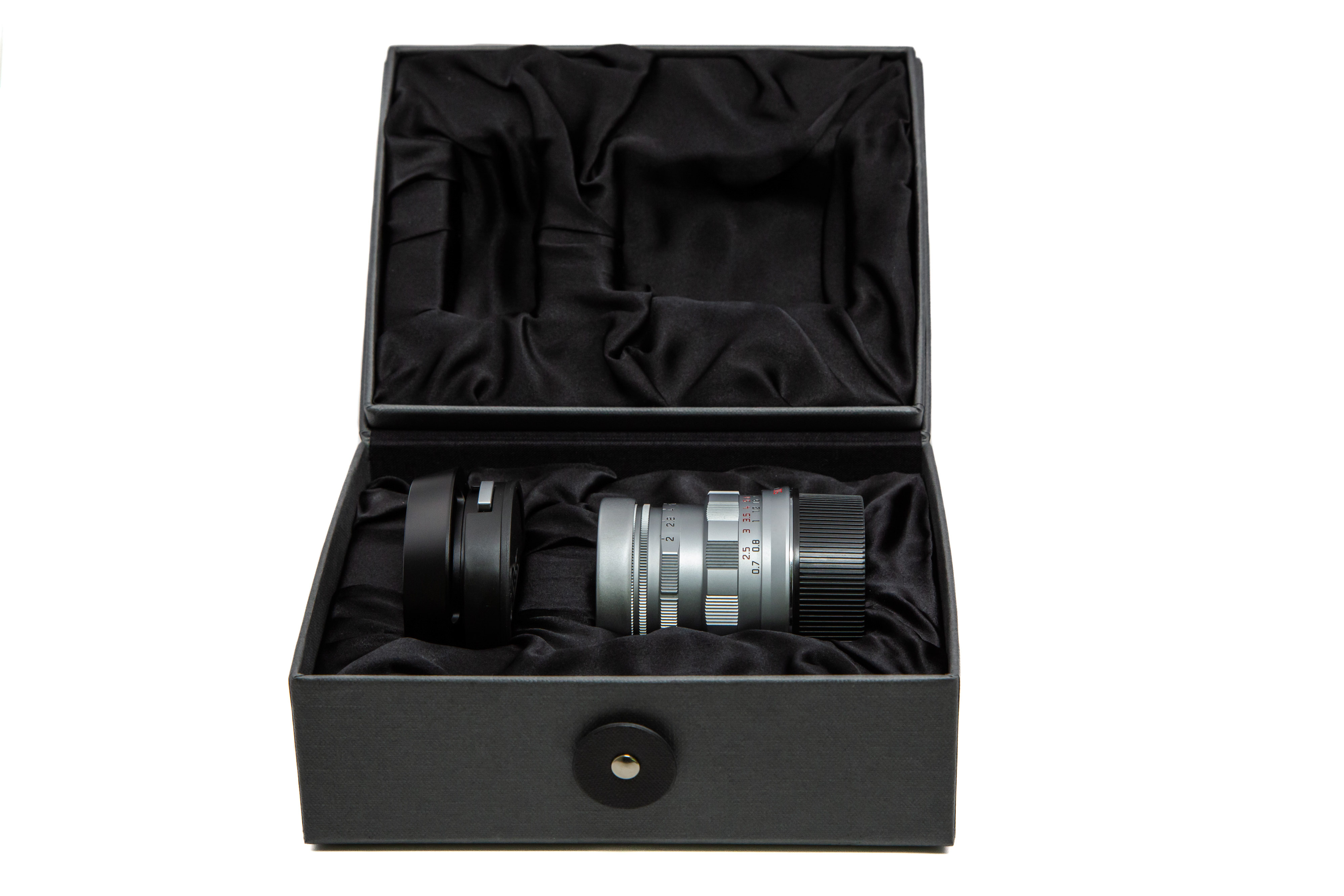 Leica Summicron 2/50mm "50 Jahre Summicron" Leica Summicron 2/50mm "50 Jahre Summicron"