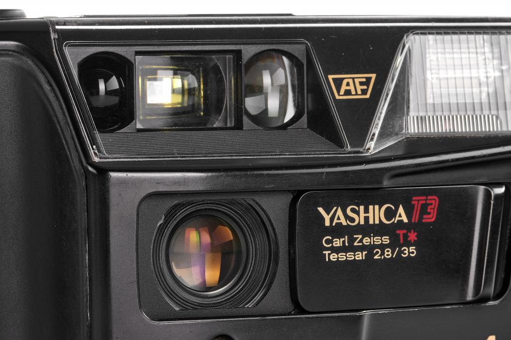 Yashica T3