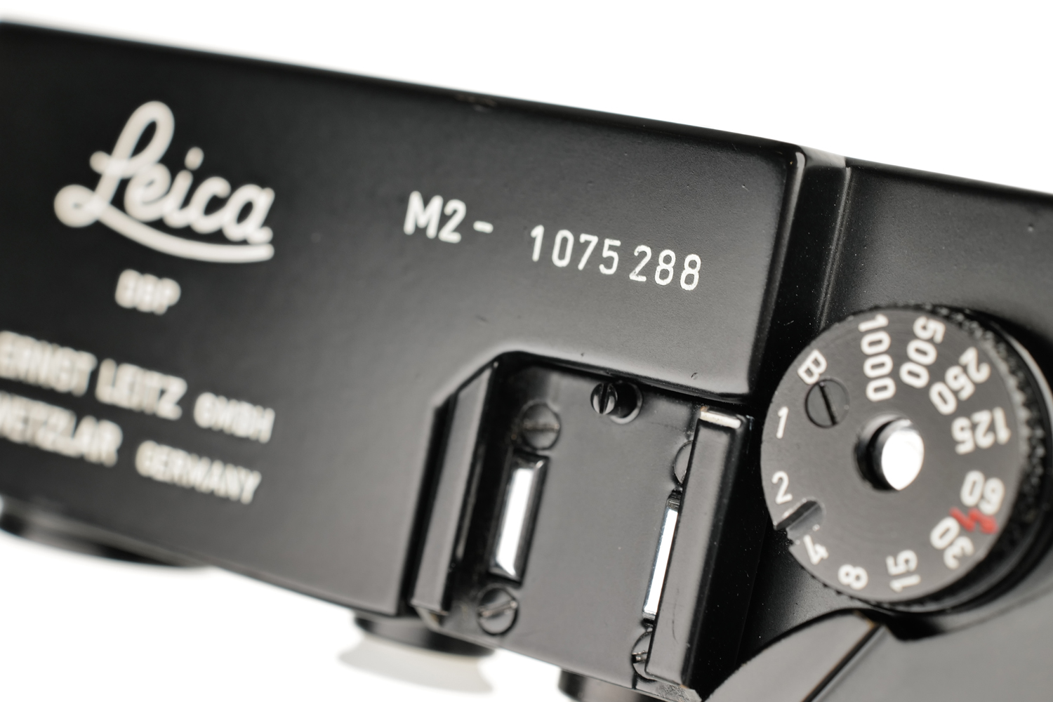 Leica M2, black paint