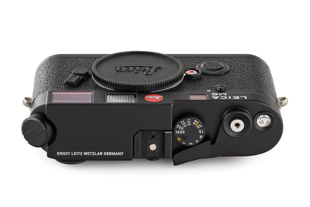 Leica M6 reissued 10557 - like new with 2 year guarantee