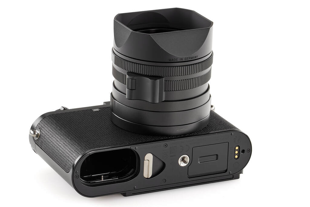 Leica Q3 19080 - with full guarantee